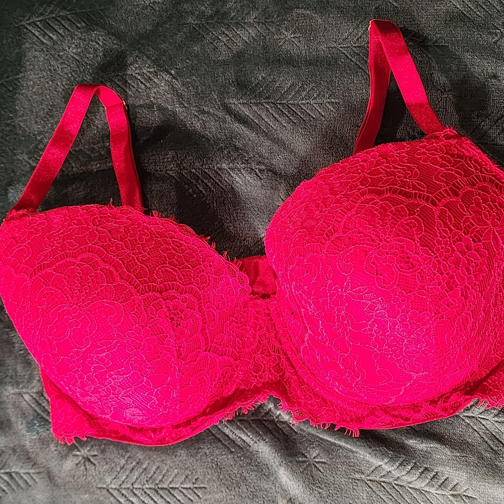 Victoria's Secret Vibrant Pink Lace Bra